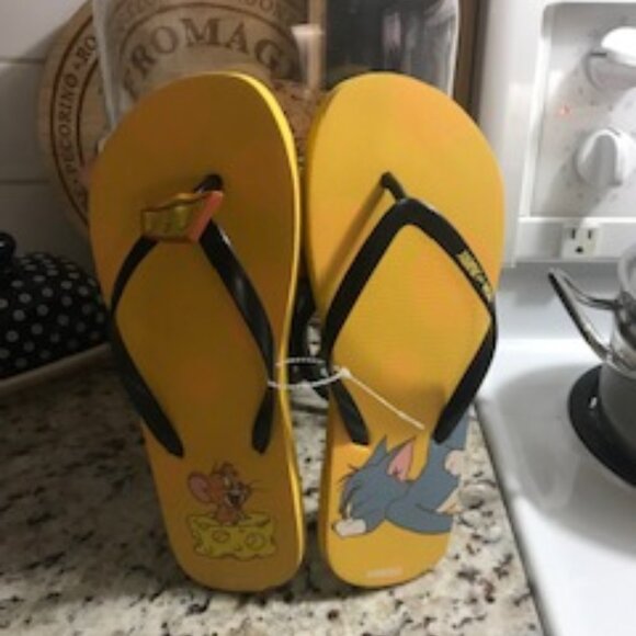 Flip Flops - Tom & Jerry - BRAND NEW - Picture 1 of 1